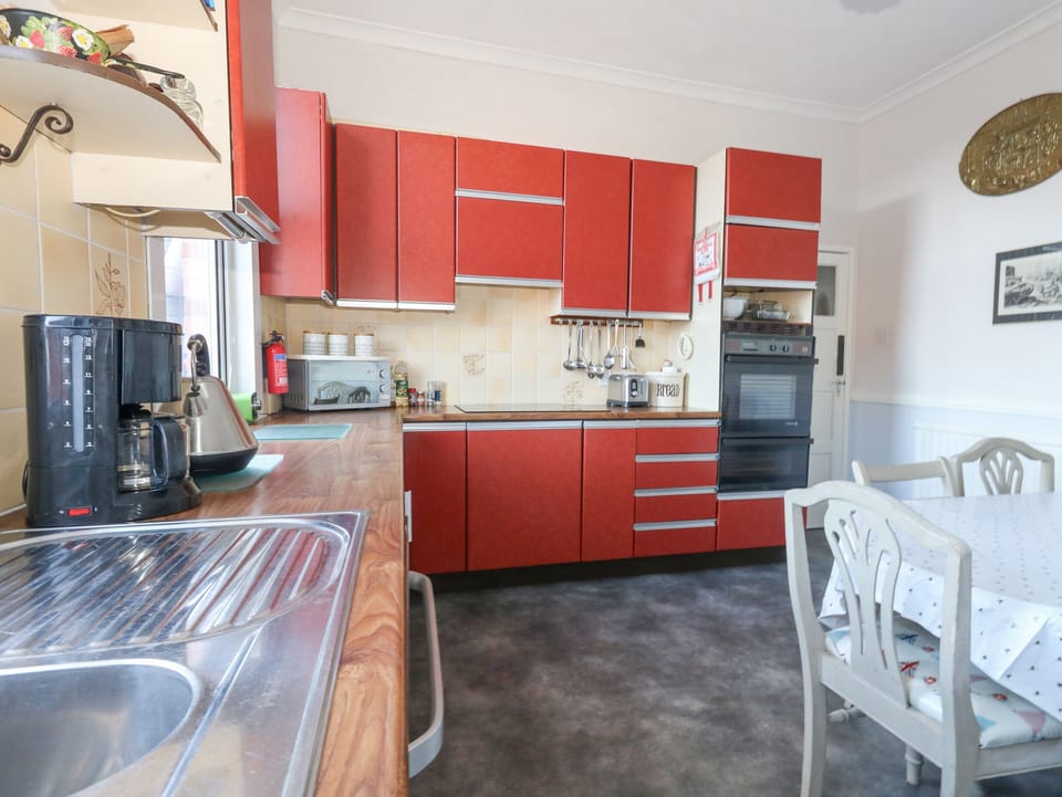 Fridge, dishwasher, electric kettle, toaster