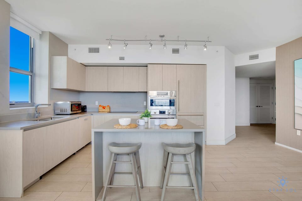 Fully-equipment kitchen