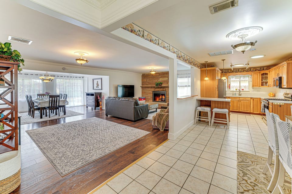 House (3 Bedrooms) | Interior