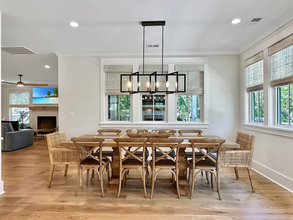 Dining room Beach Dream, 2605 Cameron Blvd, Isle of Palms, SC | IOP Escapes