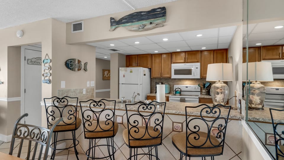 Moondrifter 405 Kitchen