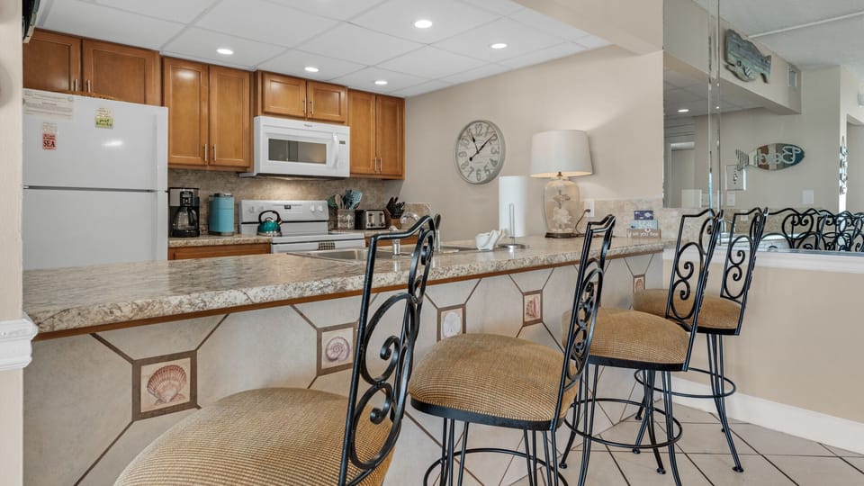 Moondrifter 405 Kitchen