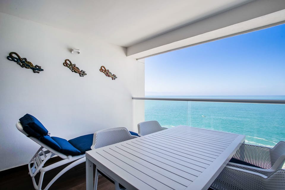 Breathtaking ocea view from your private balcony