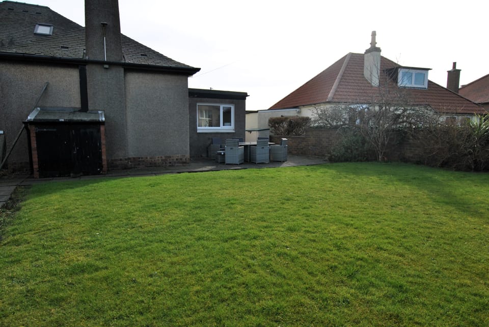 The garden is fully enclosed