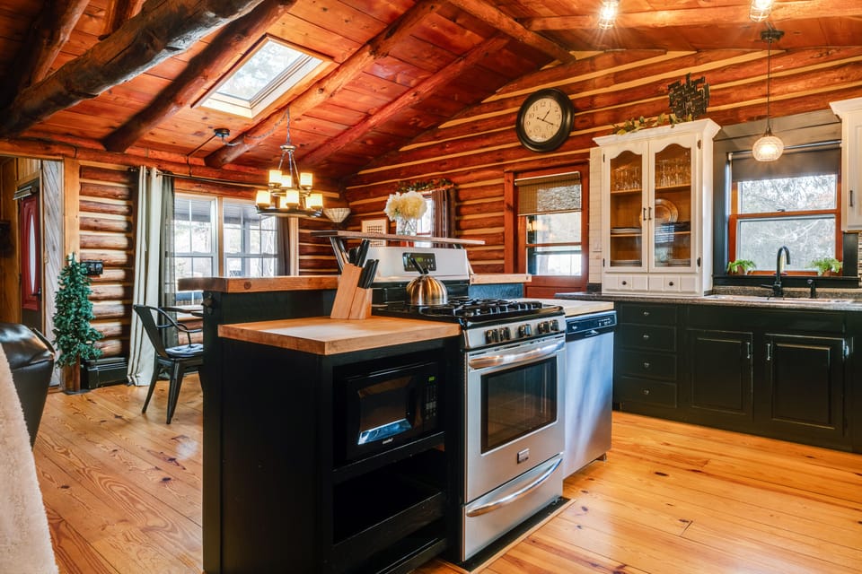 Open Kitchen, Dining, Living Rooms 