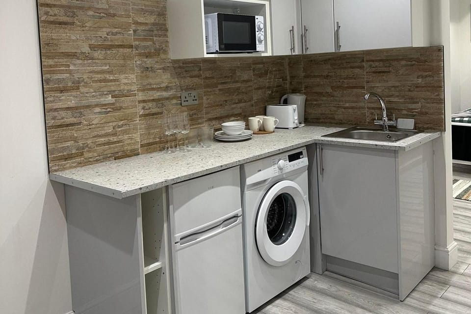 Fridge, microwave, oven, electric kettle