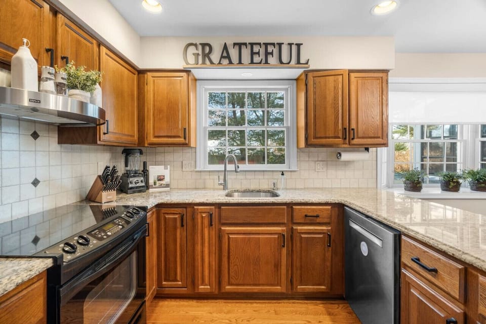 Fully Equipped Kitchen with Homey Touches