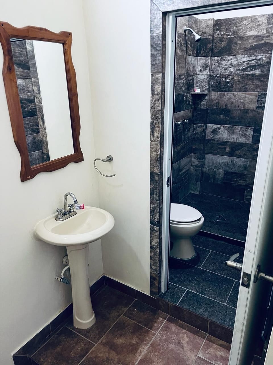 Family Room | Bathroom | Shower, towels, soap, toilet paper