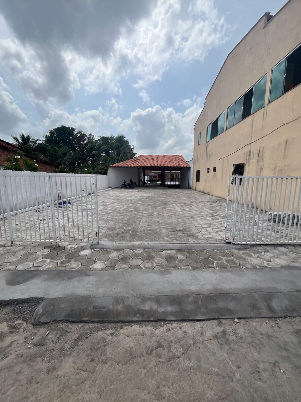 Free self parking