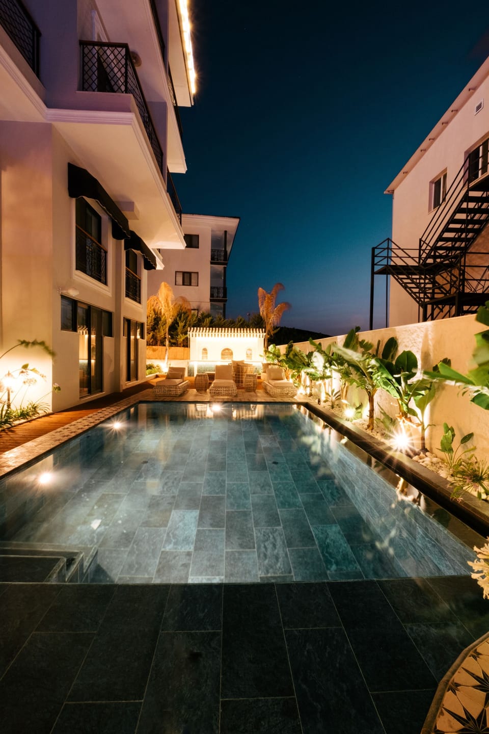 Seasonal outdoor pool