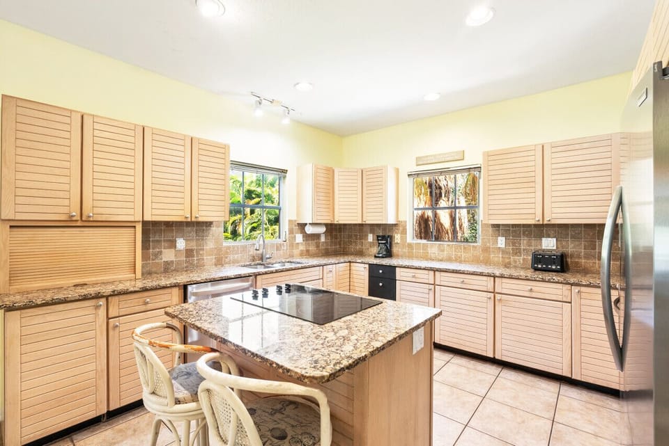 Oven, stove, toaster, Keurig, drip coffee, fridge, freezer, ice maker, microwave