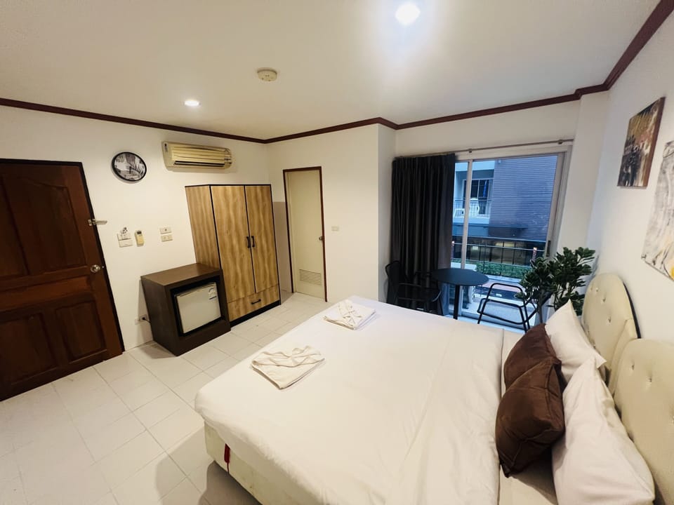 Deluxe Room | Free WiFi
