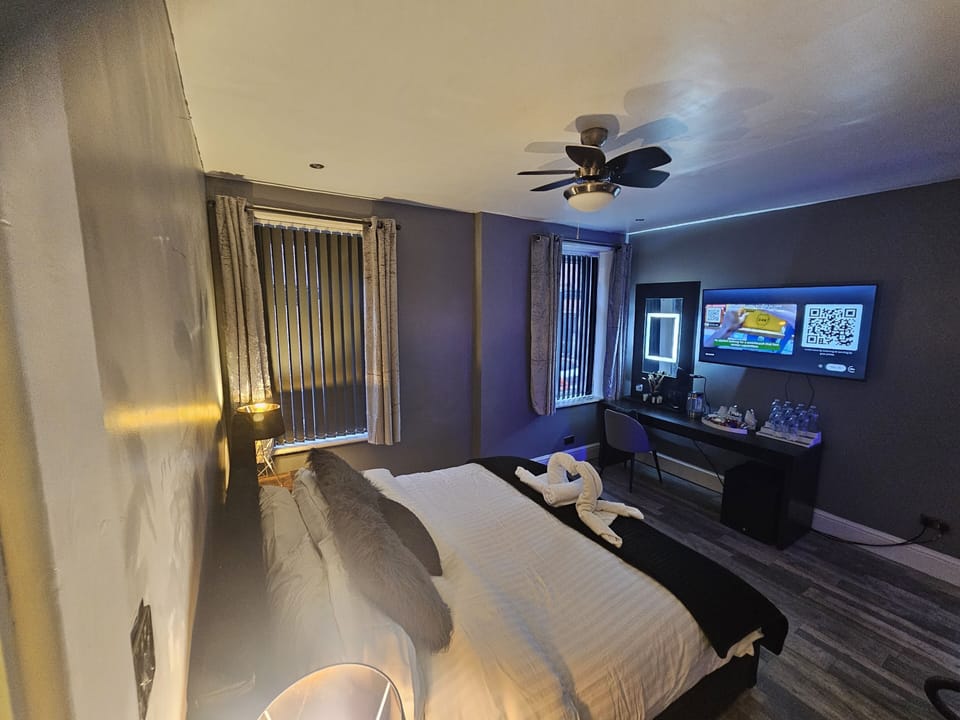 Family Room | Free WiFi, bed sheets