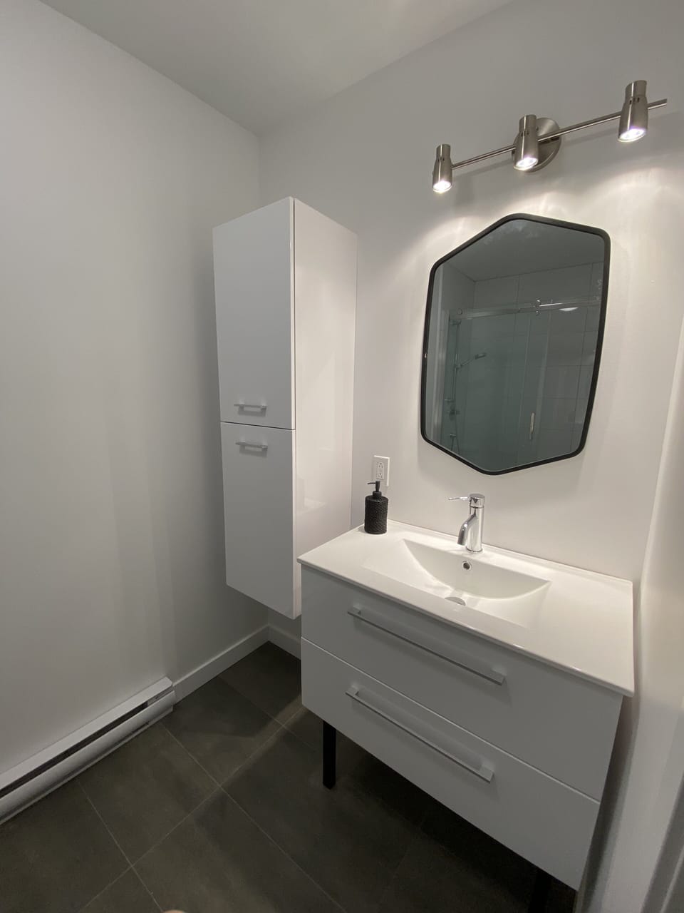 Master washroom