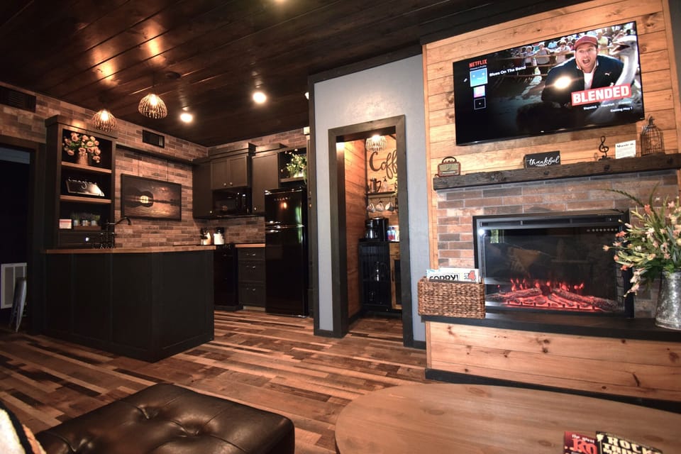 Kitchen/Living Area