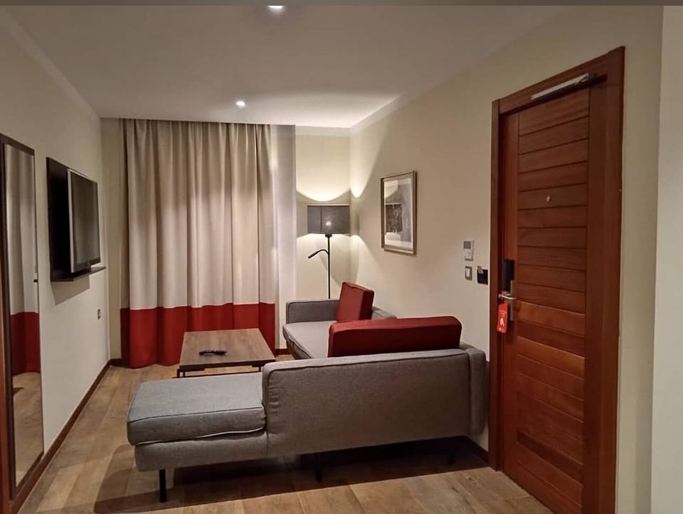 Standard Double or Twin Room | Premium bedding, minibar, laptop workspace, WiFi (free)