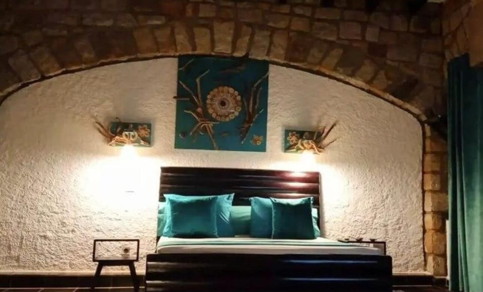 Minibar, blackout drapes, bed sheets