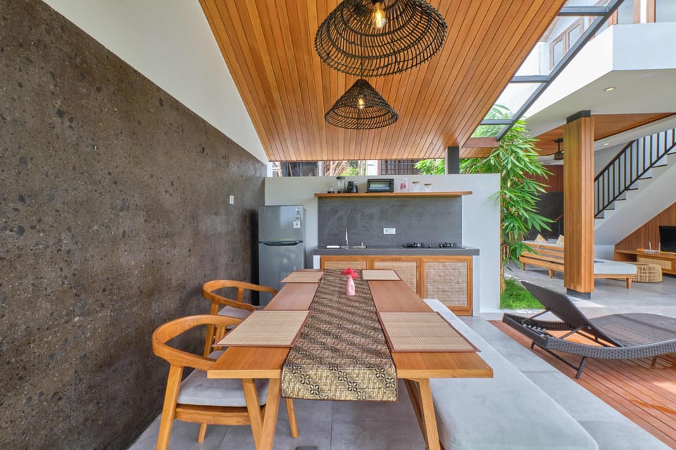 Deluxe Villa | In-room dining
