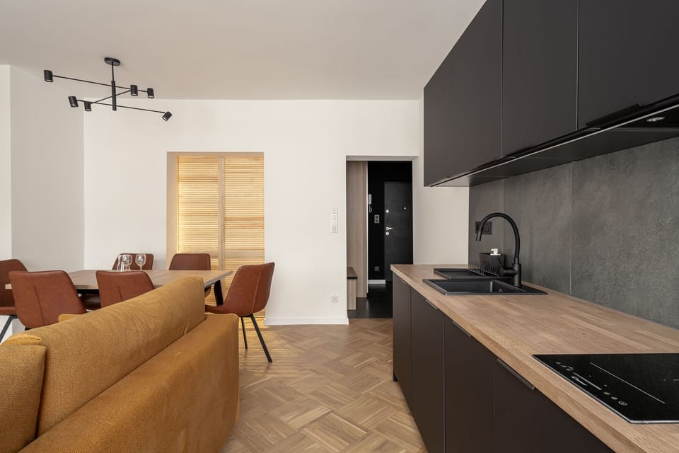 Grand Apartment | Private kitchenette | Fridge, microwave, stovetop, dishwasher