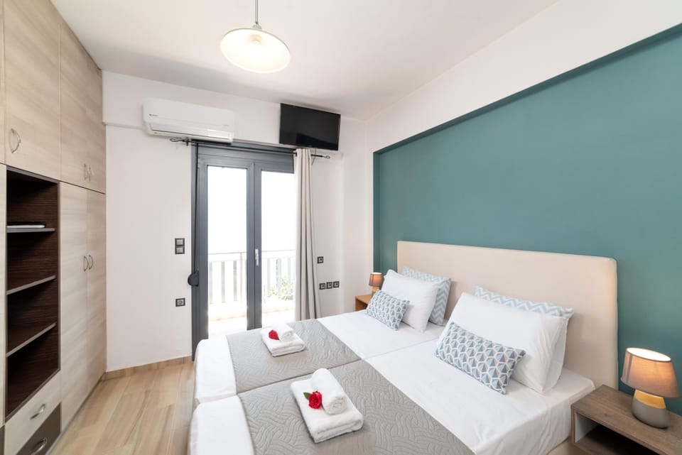Comfort Villa | 3 bedrooms, blackout drapes, soundproofing, iron/ironing board