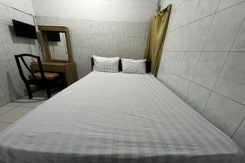Standard Double Room | Bed sheets