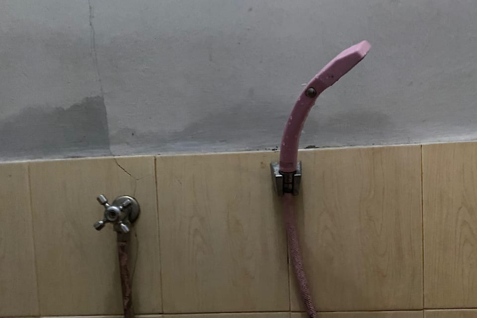 Deluxe Double Room | Bathroom | Shower, towels, soap