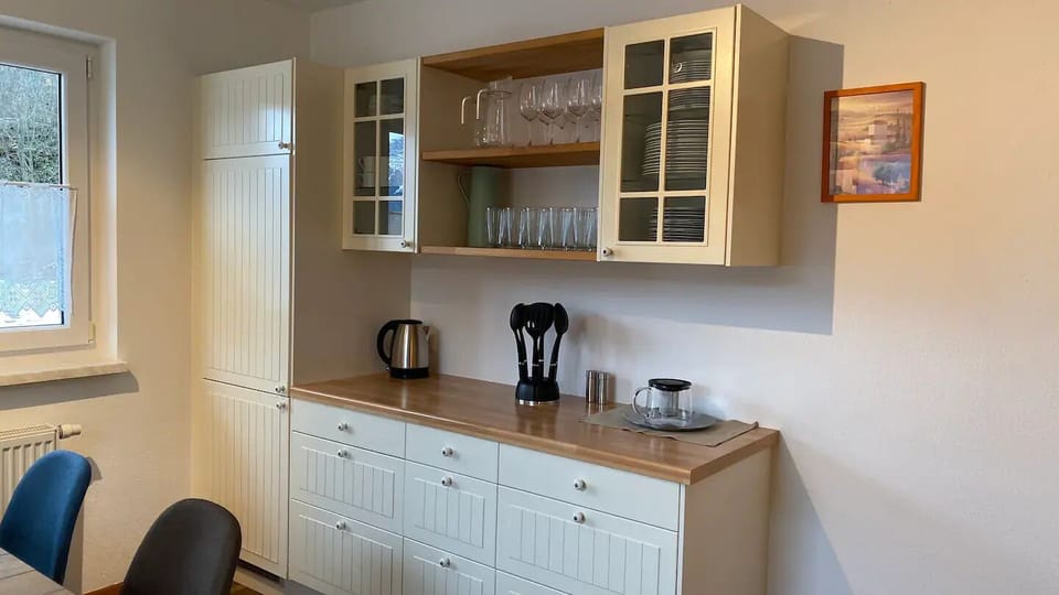 Cottage, 4 Bedrooms, Mountain View, Mountainside | Private kitchen | Full-size fridge, oven, stovetop, dishwasher