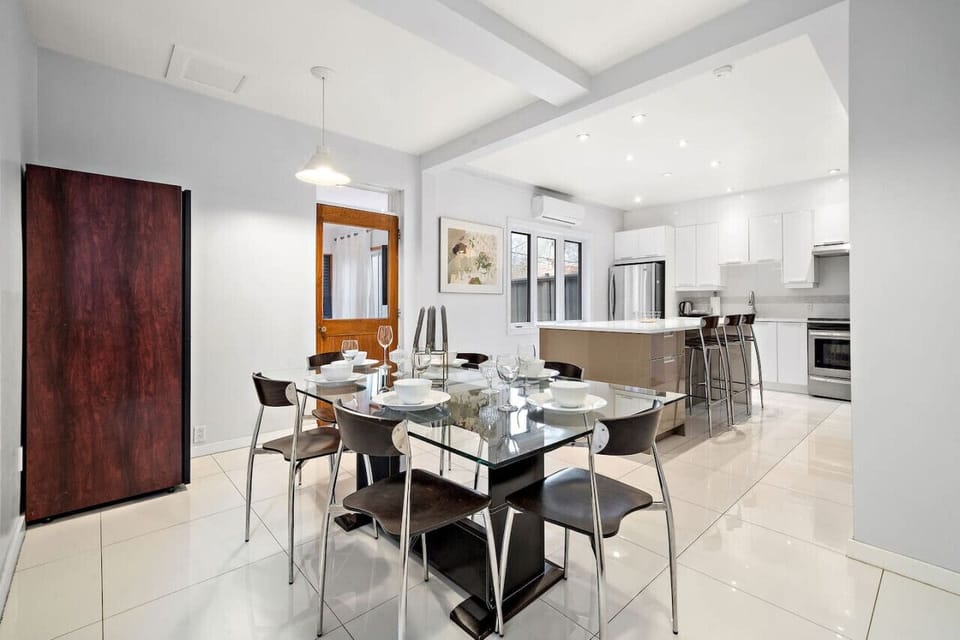 High End Fully Equipped Kitchen