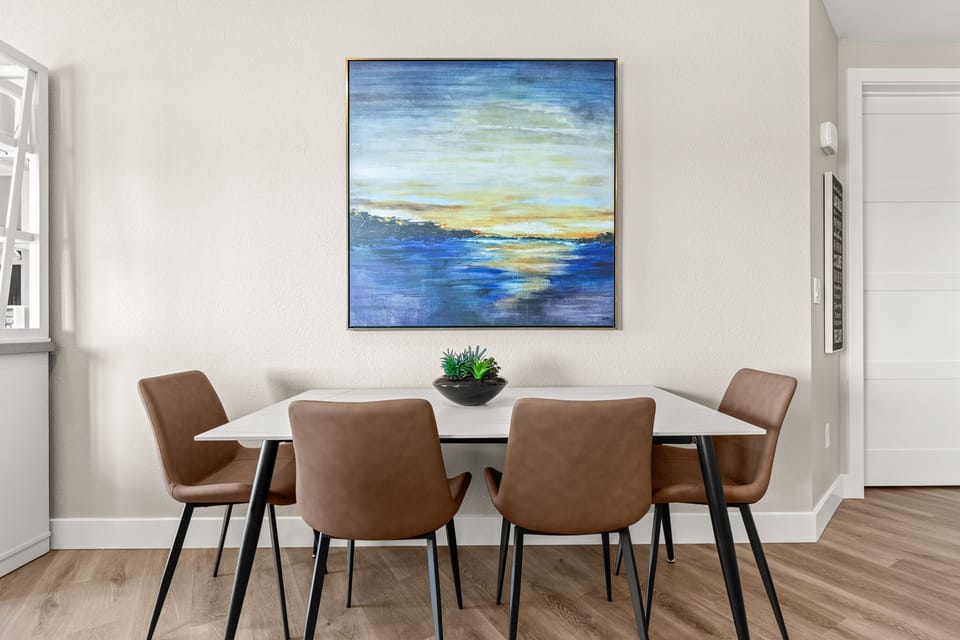 Dining area - condo 1