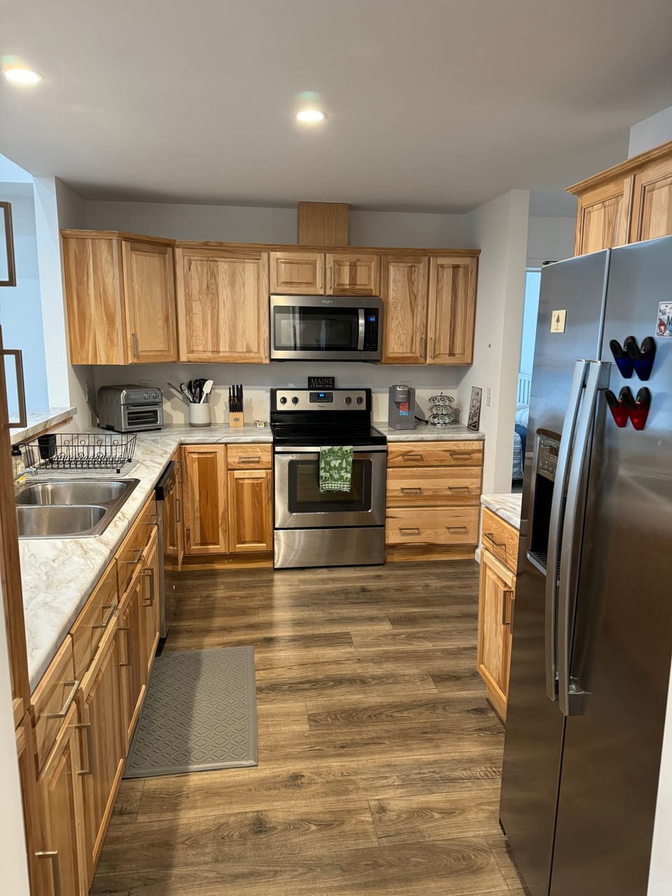 Full kitchen