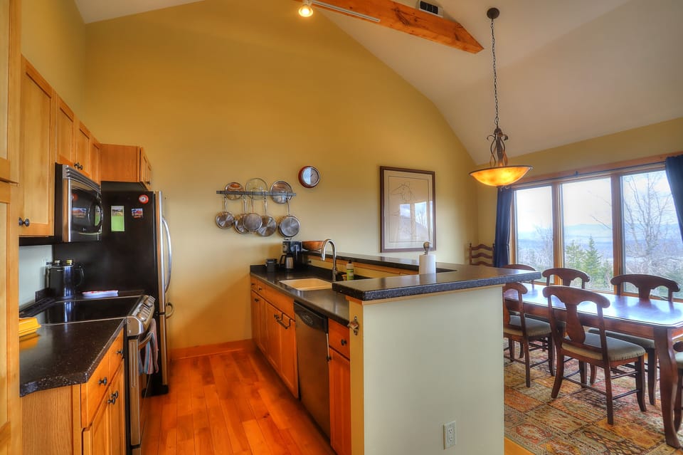 Fully equipped kitchen