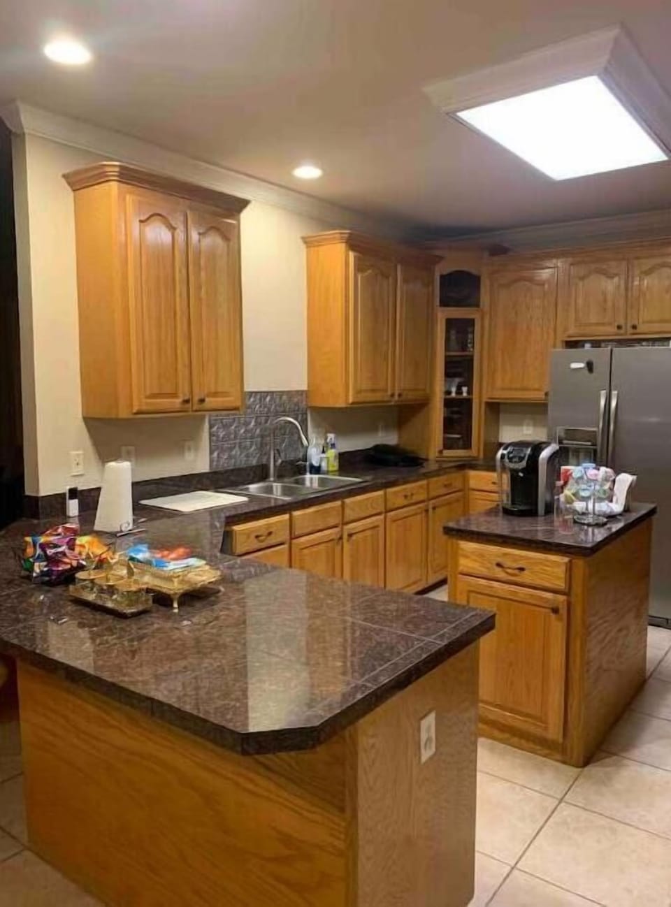 full kitchen with all amenities