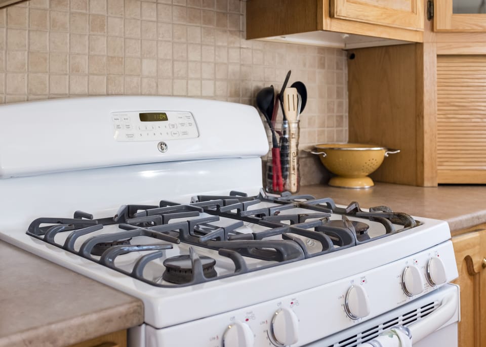 Gas stove and oven