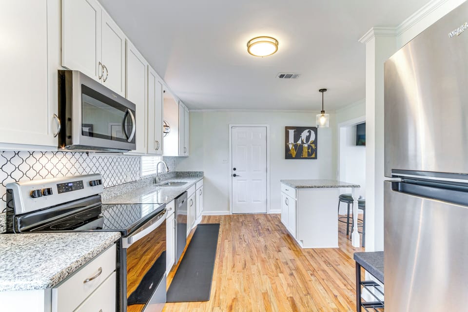 House (3 Bedrooms) | Interior