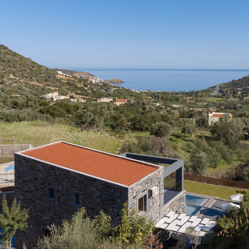 Panoramic aspect of the Villa. 