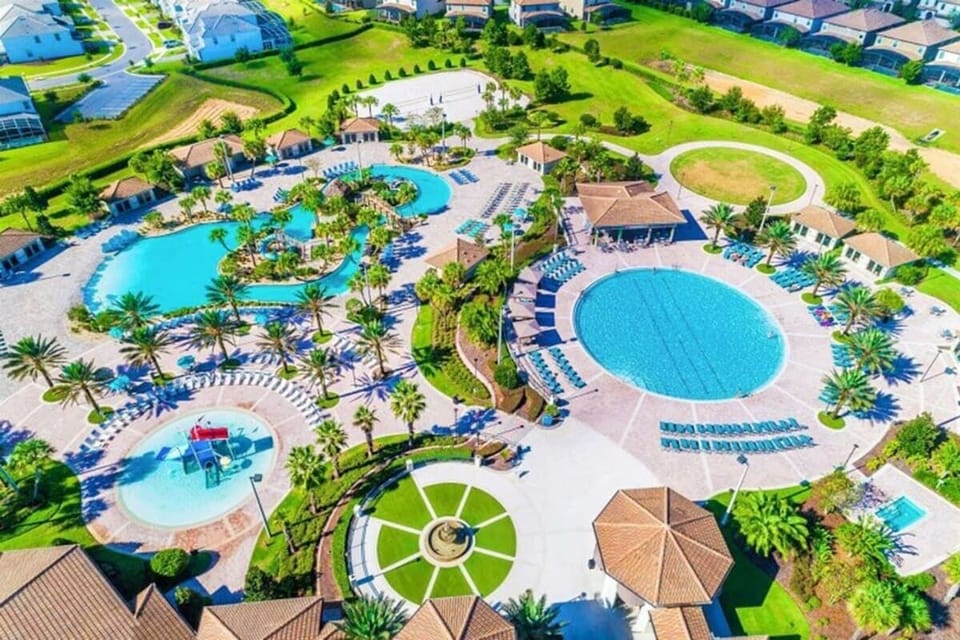 Enjoy the amenities of the community! 
