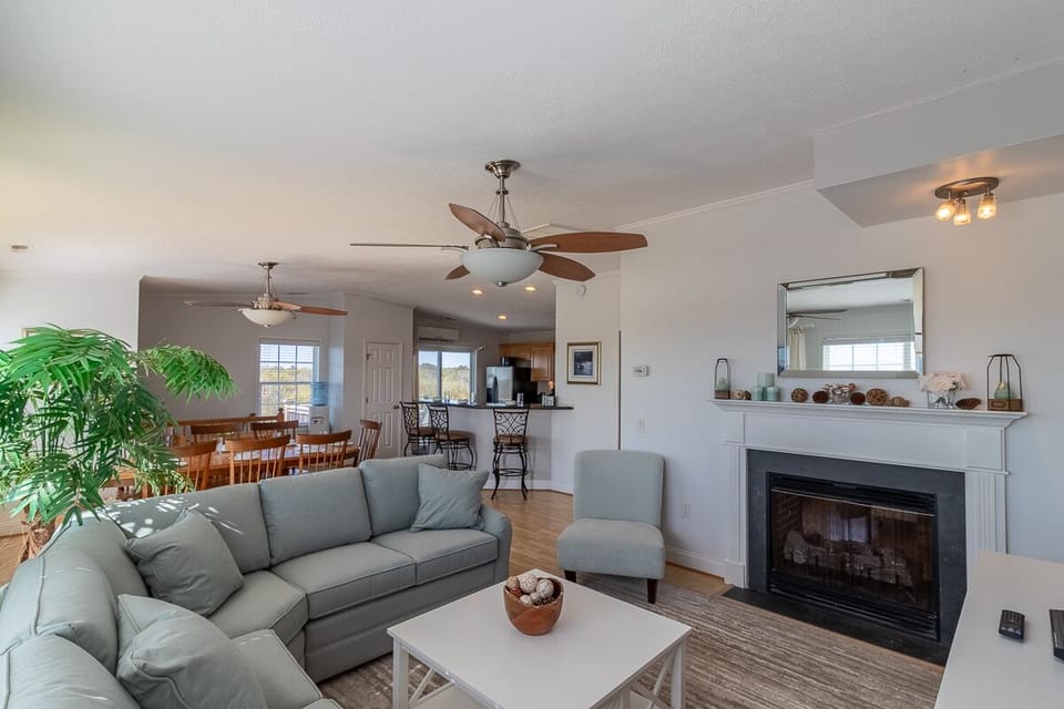 Top Level Living Area