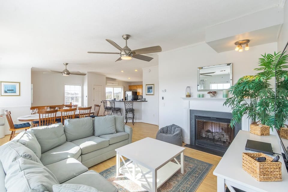 Top Level Living Area