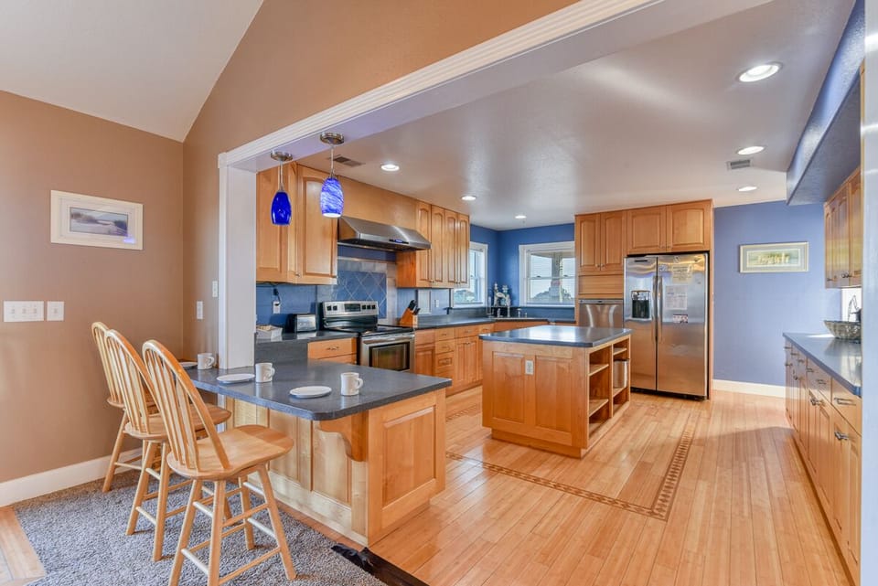 Mid Level Kitchen