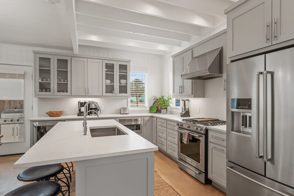 Fully Stocked Kitchen