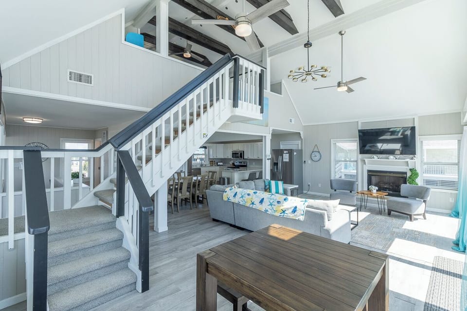 Top Level Living Area