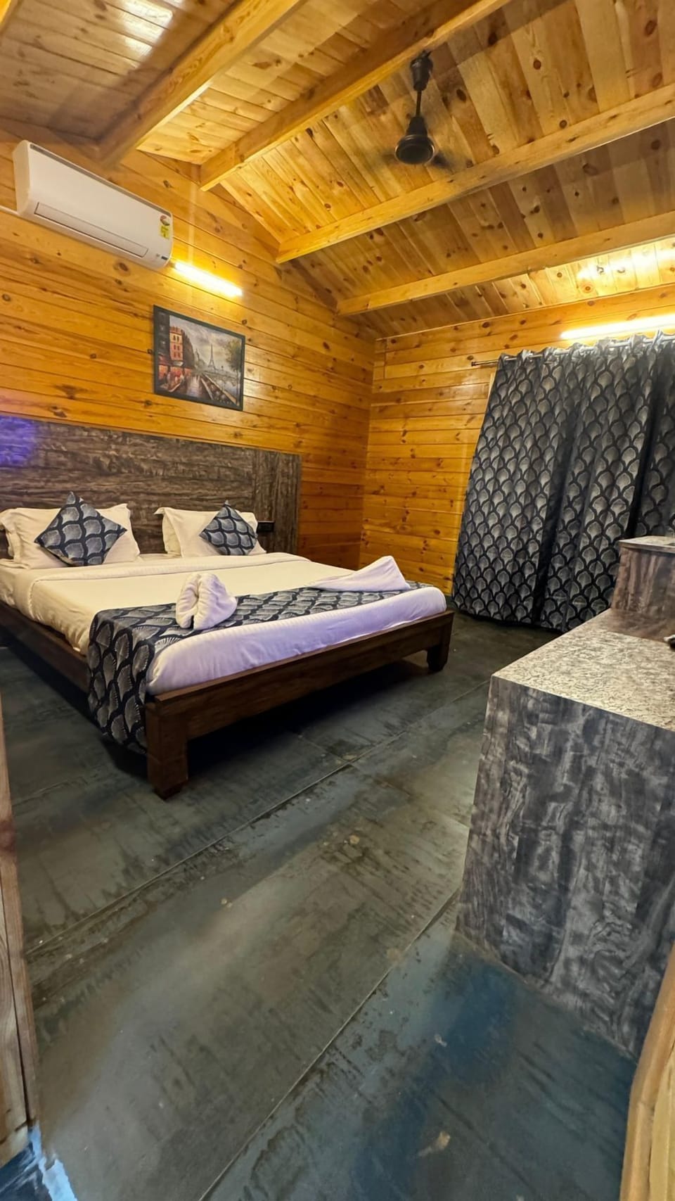 Romantic Cottage | Iron/ironing board (on request), WiFi (free), individually furnished
