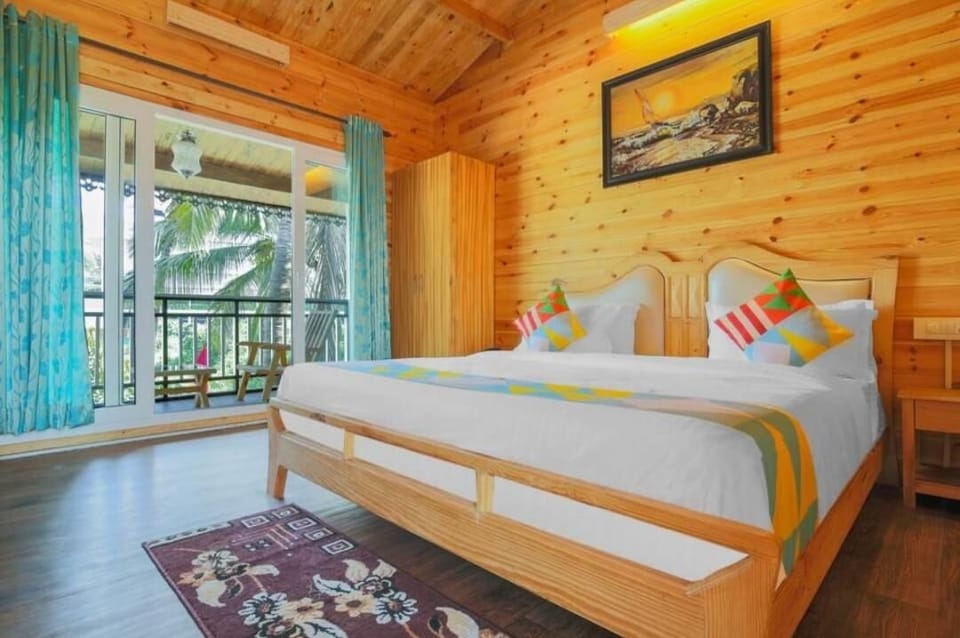 Romantic Cottage | Iron/ironing board (on request), WiFi (free), individually furnished
