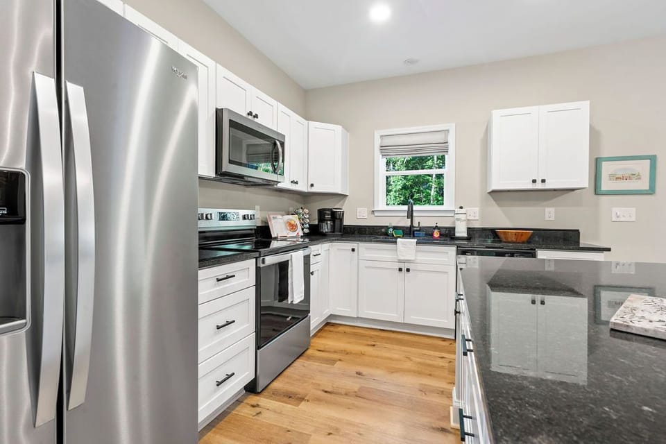 " It had everything needed for an enjoyable stay."-Thayla Aug2025