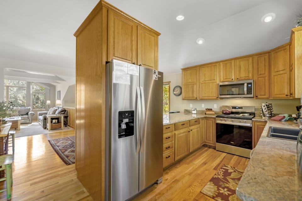 Full size appliances provided in the kitchen.