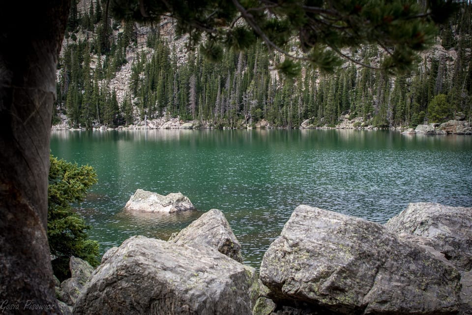 Lake Haiyaha in the Rocky Mountain National Park 