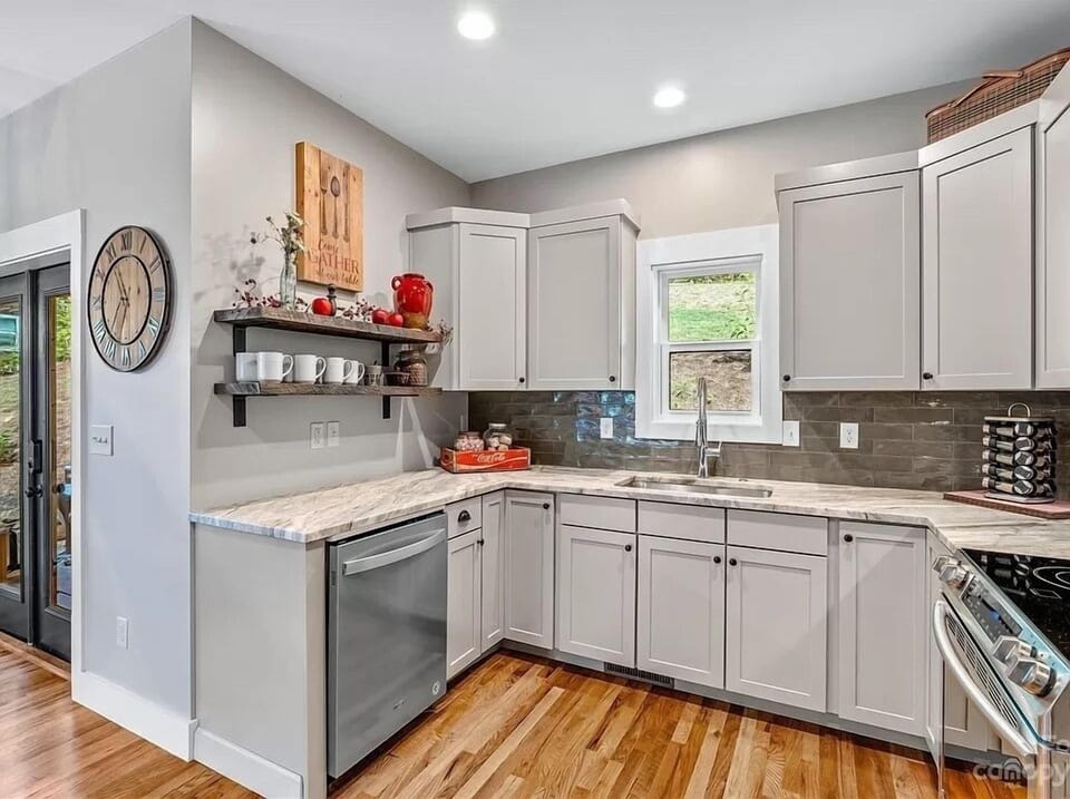 Fully stocked kitchen