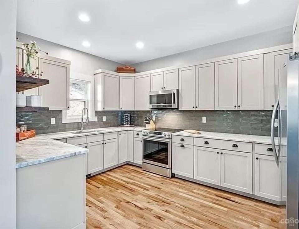 Fully stocked kitchen