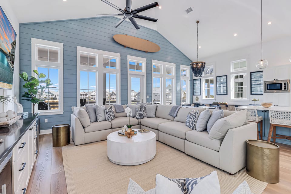 House (4 Bedrooms) | Exterior