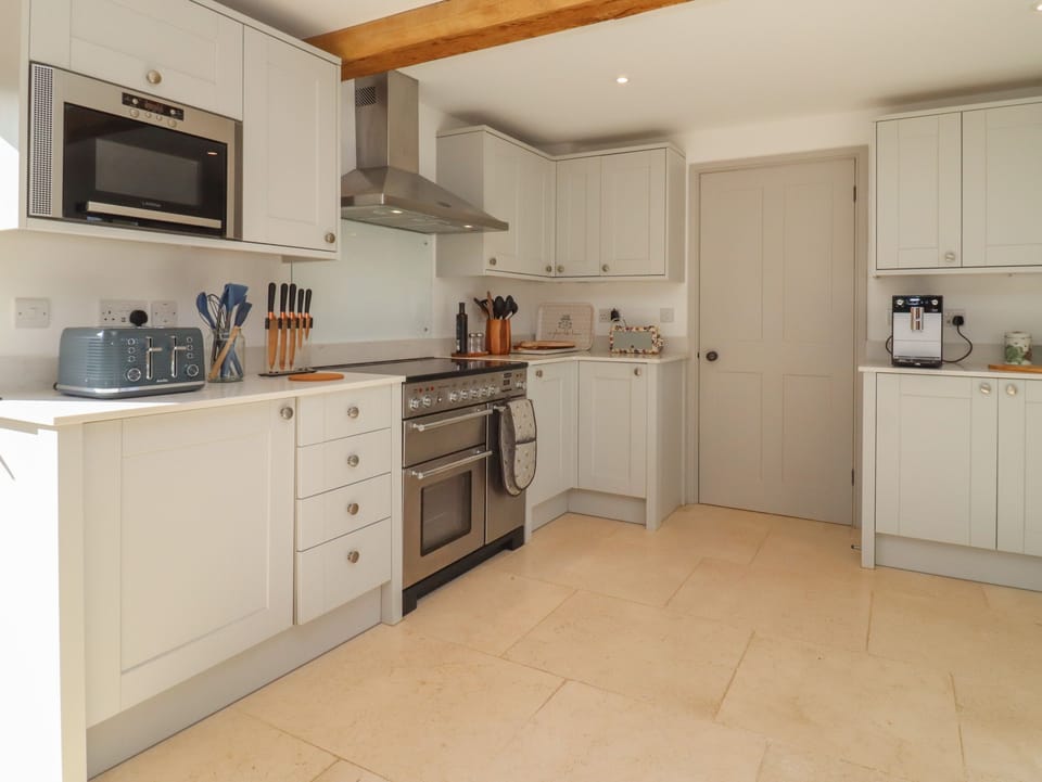 Fridge, dishwasher, electric kettle, toaster